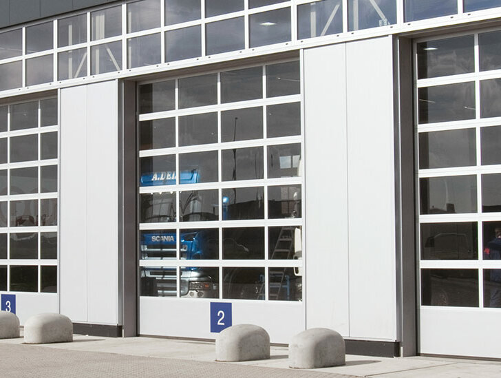 NovoLux high insulation sectional door