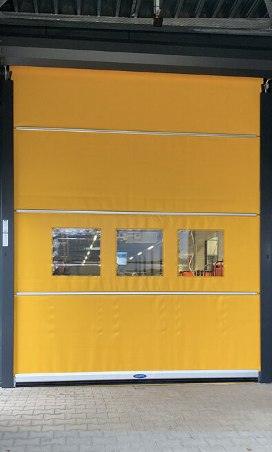 Industrial doors for outdoor use