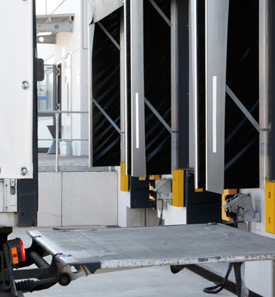 Yellow light: Careful – Truck approaching ramp
